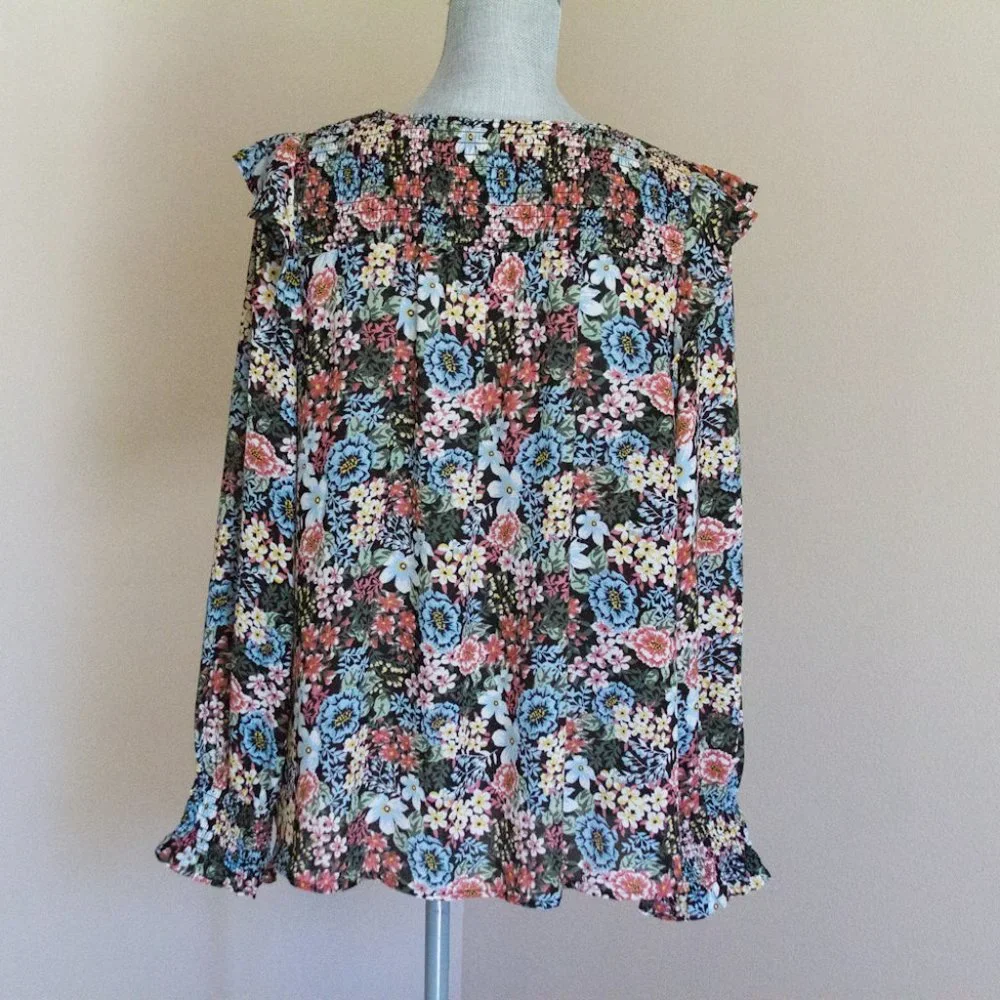 Ann Taylor LOFT Bouquet Floral Smocked Shoulder V-Neck Blouse - Picture 3 of 8